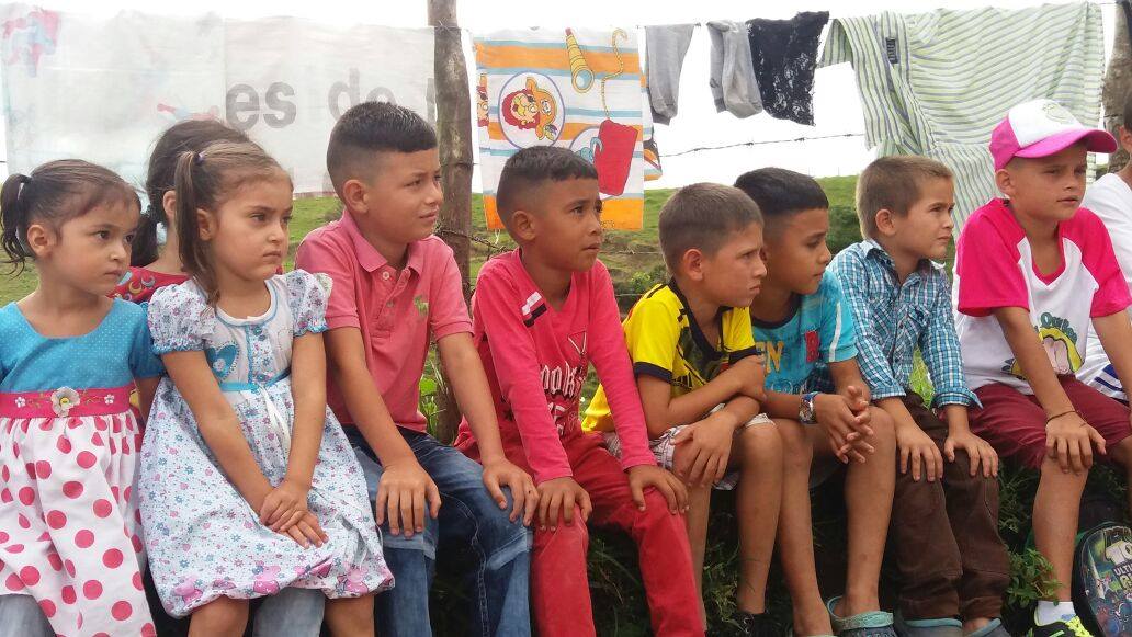 OPORTUNIDADES PARA LOS NI�OS, NI�AS Y J�VENES EN VACACIONES.