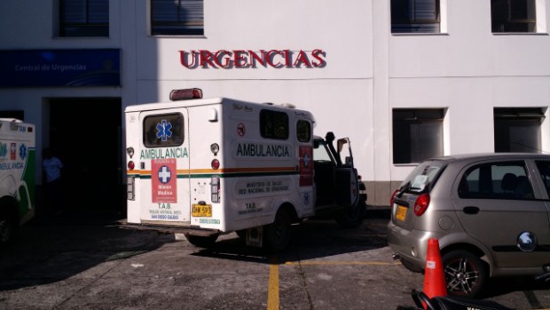 21 HORAS DE DOLOR SIN ATENCI�N M�DICA