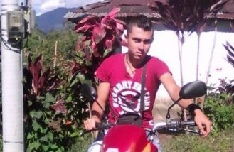 GRAVE ACCIDENTE DE TR�NSITO EN LA V�A VICTORIA � CA�AVERAL, CALDAS 
