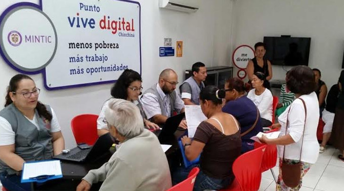 V�CTIMAS DEL CONFLICTO RECIBIERON INDEMNIZACI�N ADMINISTRATIVA
