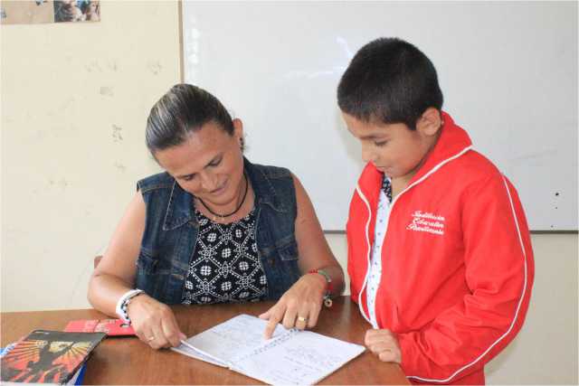 EN EDUCACI�N EN CALDAS, DENTRO DE LOS GANADORES RESFA NELLY CALDER�N, DEL SAMAN�.