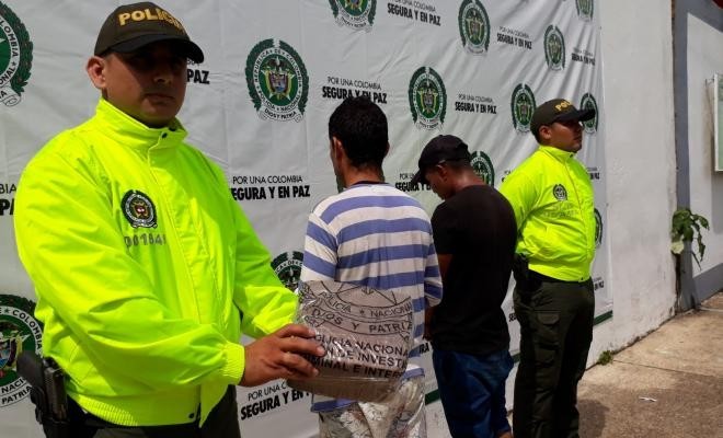 CAYERON HOMBRES CON DOS KILOS DE MARIHUANA EN LA PEDRERA, AMAZONAS