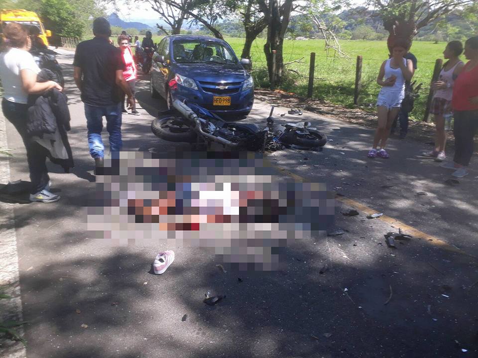 ACCIDENTE DE TR�NSITO ENTRE LA DORADA Y VICTORIA DEJ� UNA MENOR DE EDAD MUERTA Y OTRA HERIDA. LAS V�CTIMAS SON HERMANAS.