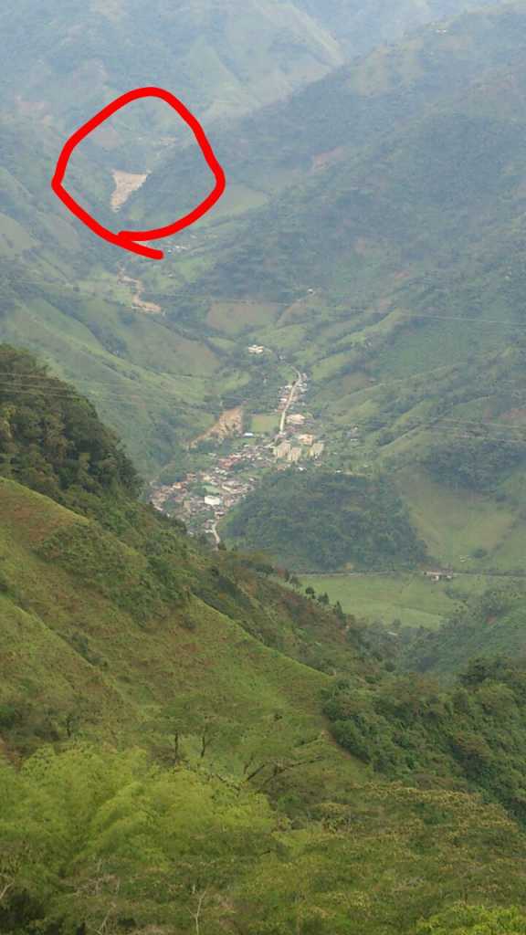 AVALANCHA DEL R�O VENUS AMENAZA A PUEBLO NUEVO (PENSILVANIA)