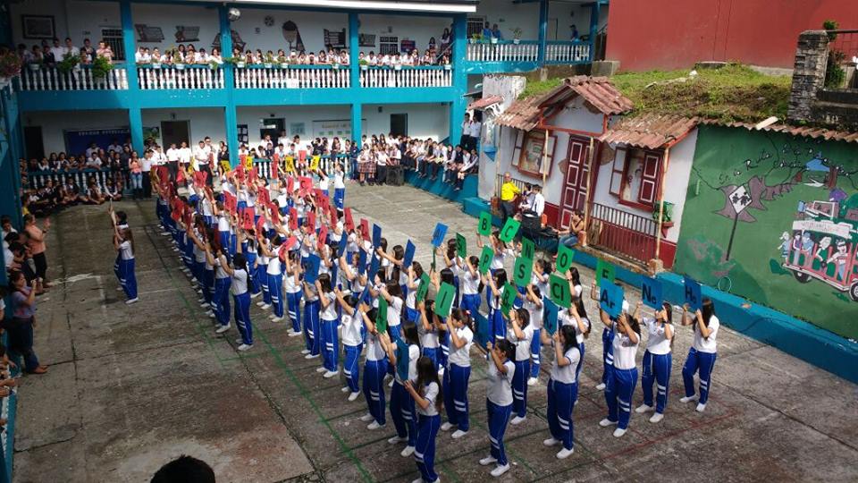 ROBAN 4 TV LED DE 49 PULGADAS, DE LA INSTITUCI�N EDUCATIVA SAN AGUSTIN