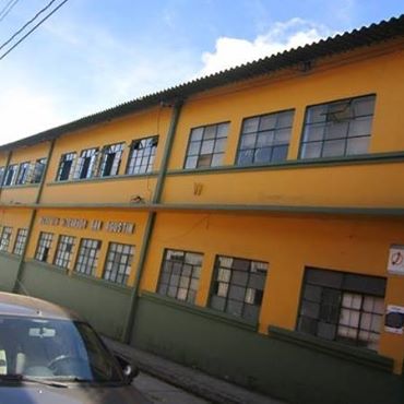 ROBAN 4 TV LED DE 49 PULGADAS, DE LA INSTITUCI�N EDUCATIVA SAN AGUSTIN