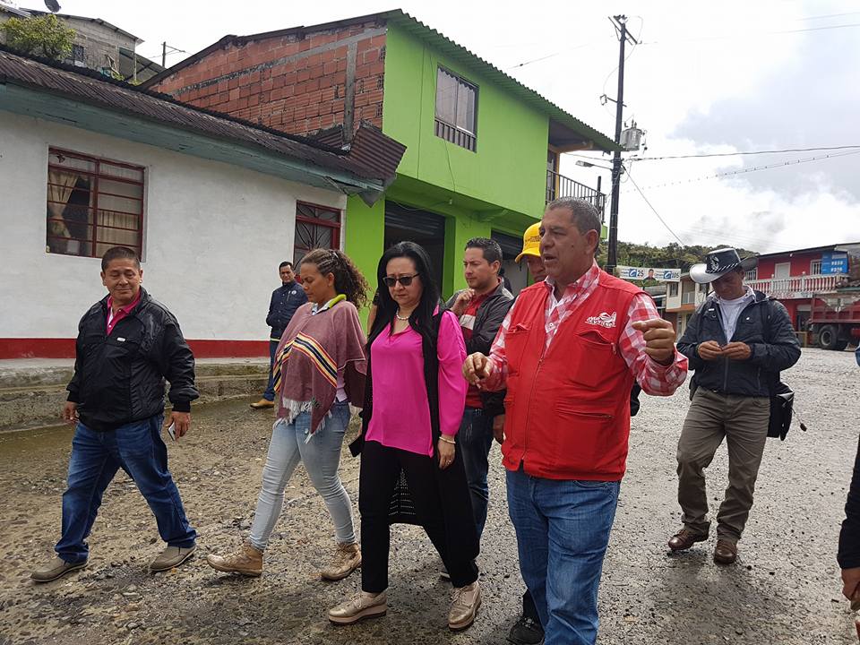 AVANZA PROYECTO DE ALCANTARILLADO EN FLORENCIA.
