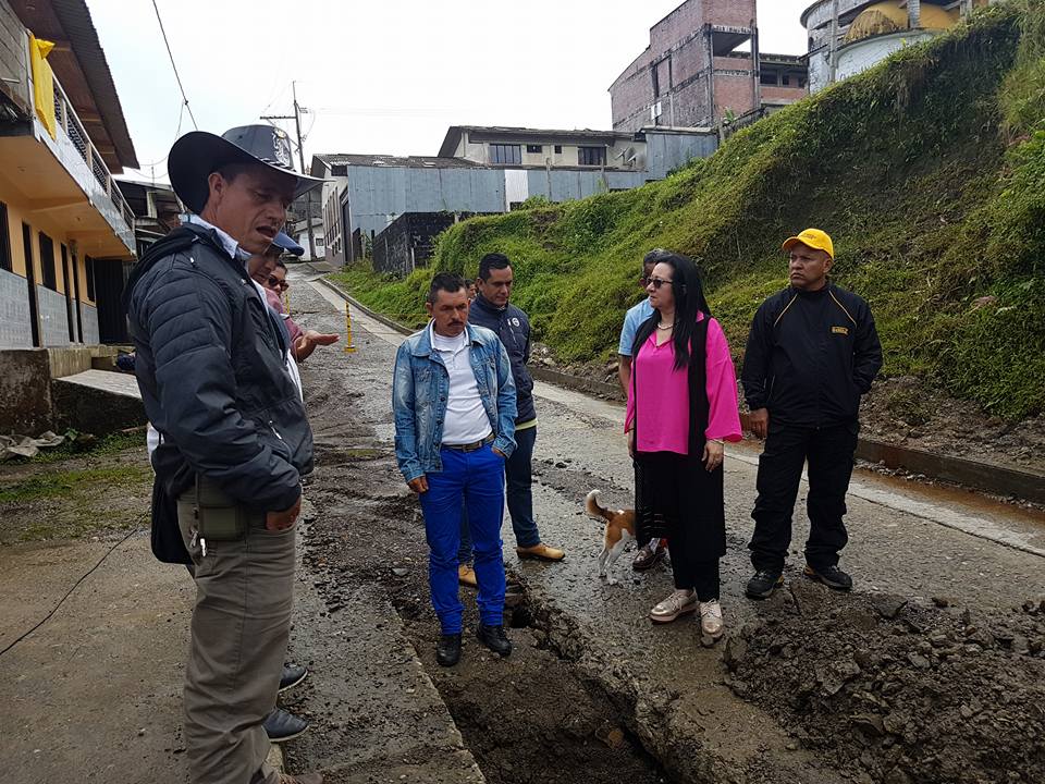 AVANZA PROYECTO DE ALCANTARILLADO EN FLORENCIA.
