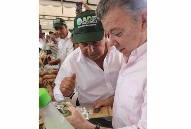 EN SUP�A EL PRESIDENTE SANTOS ENTREG� $4 MIL 472 MILLONES PARA CUATRO PROYECTOS PRODUCTIVOS RURALES DE CALDAS