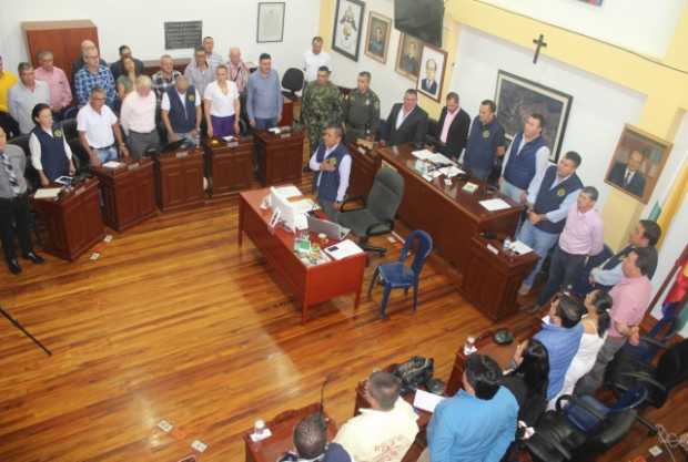 PROTESTA POR AUSENCIA DE SECRETARIOS DE LA GOBERNACI�N EN SESI�N DE LA ASAMBLEA EN PENSILVANIA