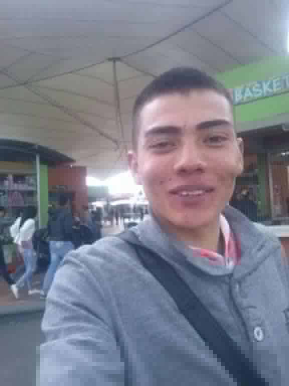 JOVEN DESAPARECE AL BA�ARSE EN EL RIO SAMAN�