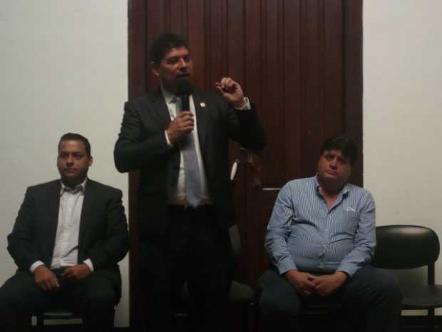 EL REPRESENTANTE A LA C�MARA F�LIX CHICA SE DECLARA NUEVO JEFE CONSERVADOR EN CALDAS