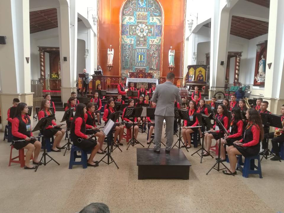 CUATRO BANDAS REPRESENTAN A SAMAN� EN CONCURSO DEPARTAMENTAL.