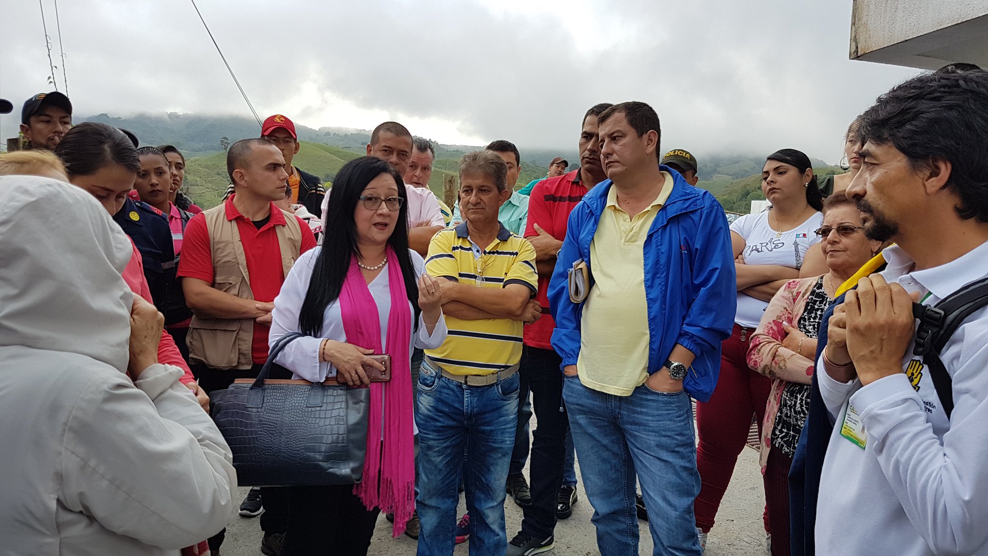 COMPROMISO CON LA EMERGENCIA DEL BARRIO ASOVISA EN SAMAN�.