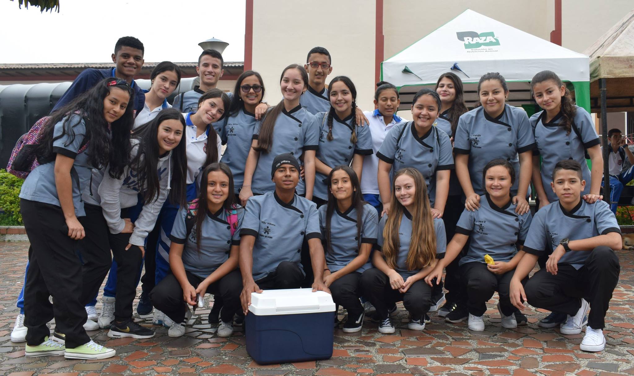 T�CNICO EN COCINA REALIZA FERIA GASTRON�MICA.