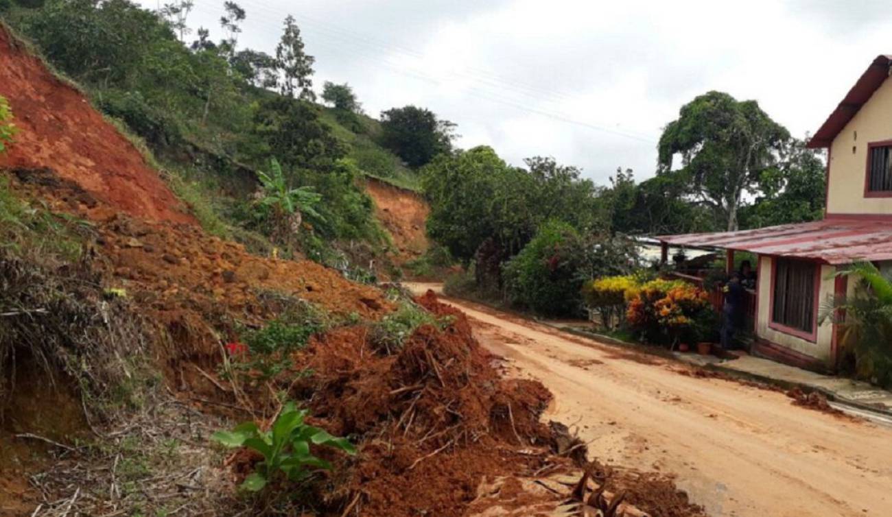 EN CALDAS SE BUSCAN SOLUCIONES A LOS ESTRAGOS POR EL INVIERNO