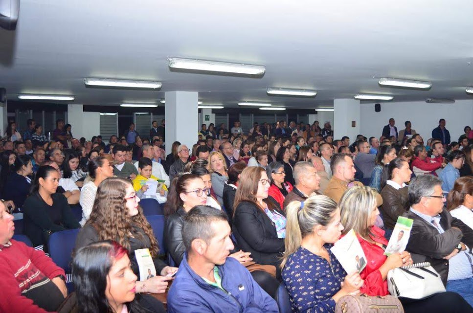 TINTO POL�TICO CONCLUSIONES DE LA CONVENCI�N DE CALDAS AVANZA