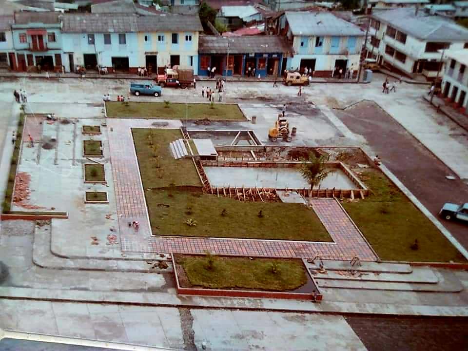 INICIO CONSTRUCCI�N PARQUE SIM�N BOL�VAR