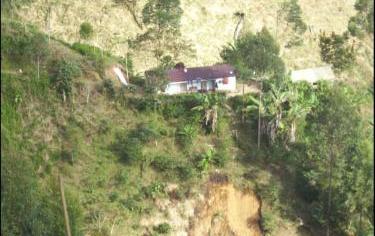 (3:15 P.M) SIGUE ALERTA ROJA EN SAMAN� CALDAS POR EL INVIERNO