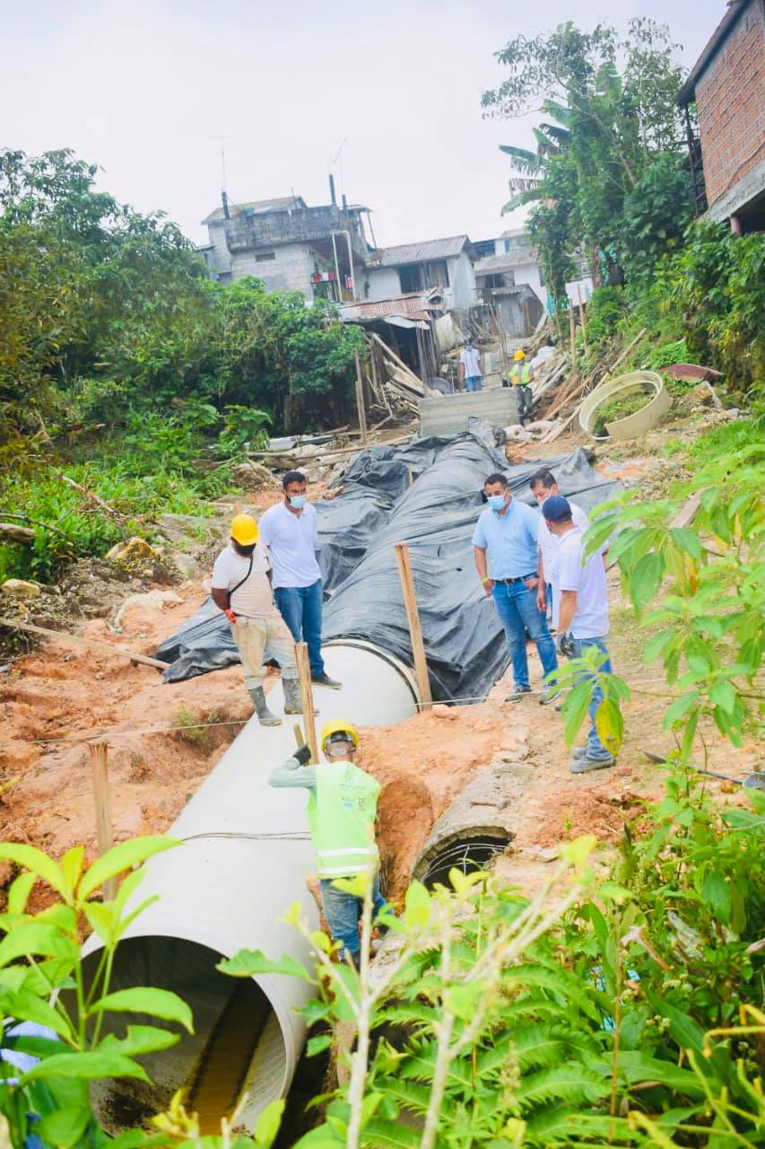 OBRAS QUE SE ADELANTAN EN EL SECTOR LA LAGUNA Y LA PLAZUELA