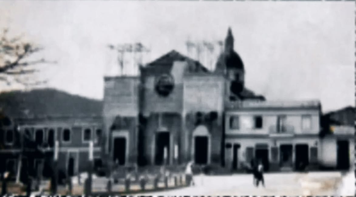CONSTRUCCI�N DE LAS TORRES DE LA IGLESIA