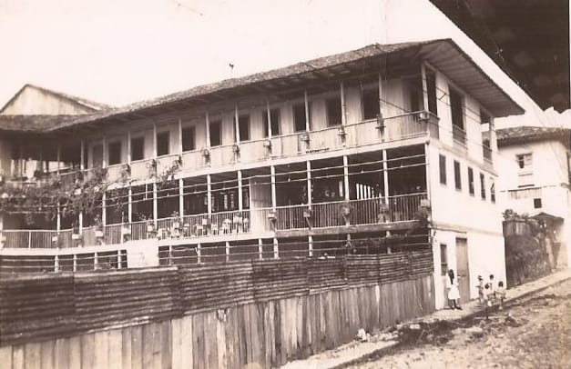 COLEGIO DE LAS HERMANAS DE LA PRESENTACI�N
