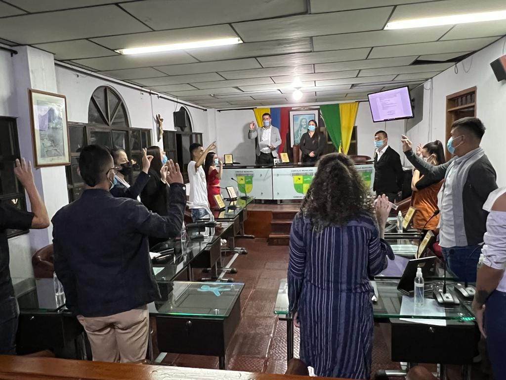 11 CONSEJEROS MUNICIPALES DE JUVENTUD ELECTOS EN EL RECINTO DEL CONCEJO MUNICIPAL 
