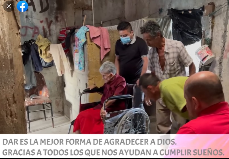 LA SE�ORA CLEOTILDE DE 91 A�OS AHORA TIENE SU SILLA DE RUEDAS