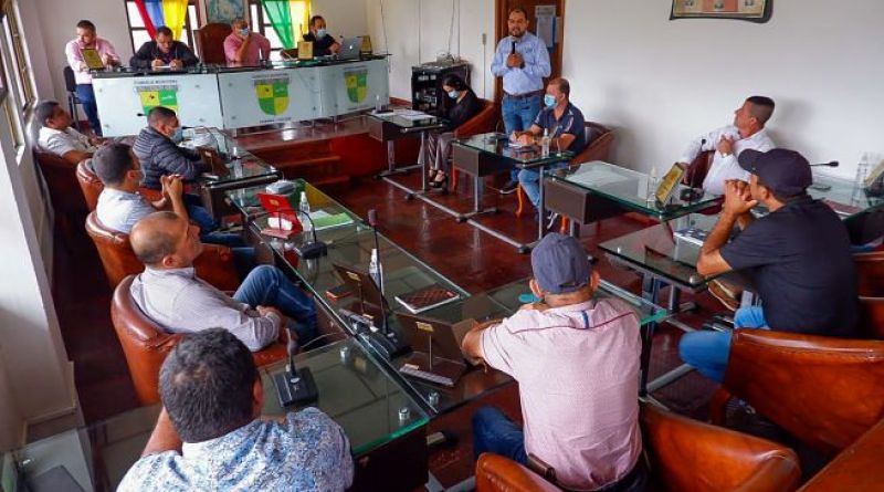 EN SAMAN� Y VICTORIA SE AVANZAR�N EN PROYECTOS DE MEJORAMIENTO DE VIVIENDA