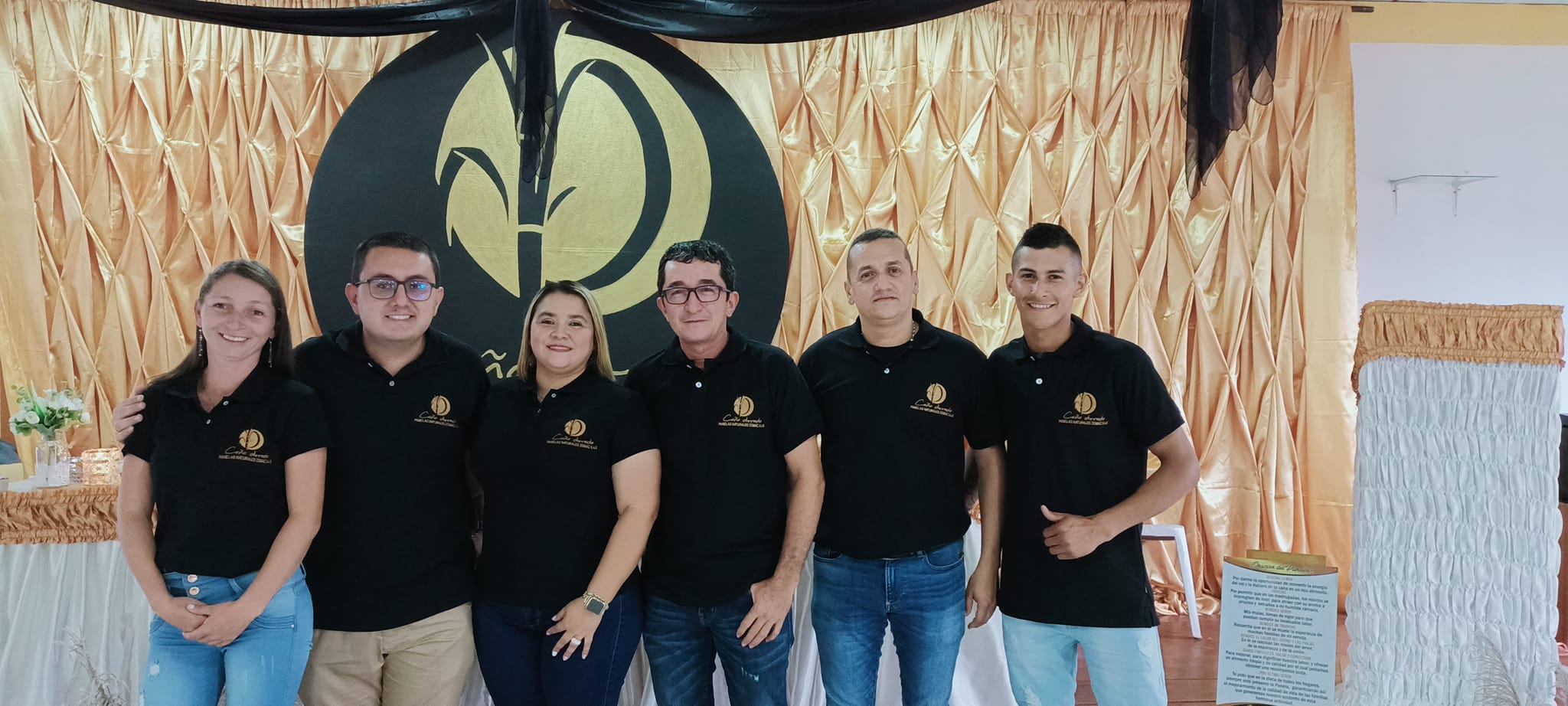 Samaná: CAÑA DORADA PANELAS NATURALES ZOMAC S.A.S.