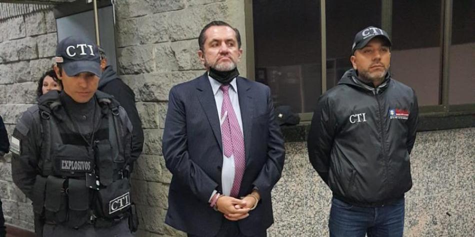 CAPTURAN AL SENADOR CALDENSE MARIO CASTA�O POR CASO DE CORRUPCI�N LAS MARIONETAS
