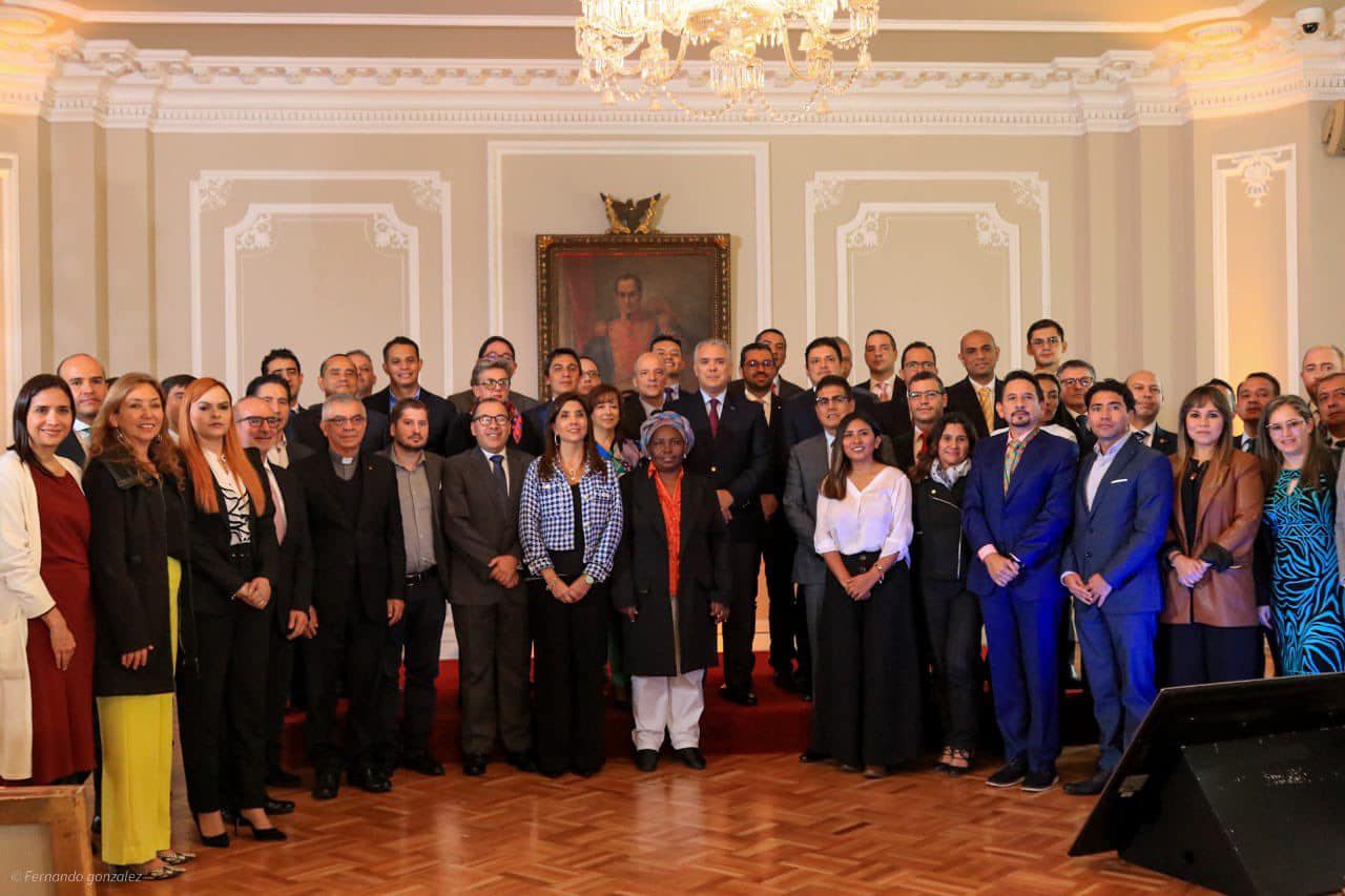 CUMBRE COLOMBIA CIENT�FICA