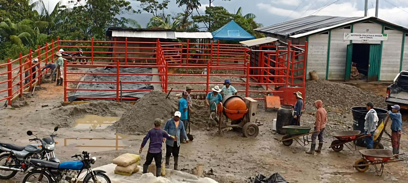 SE ESTRENA PLAZA DE FERIAS EN LA VEREDA EL CONGAL