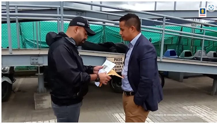 C�RCEL PARA ALCALDE DE SAMAN� (CALDAS) QUE ESTAR�A INVOLUCRADO EN RED DE CORRUPCI�N QUE HABR�A DIRECCIONADO LA CONTRATACI�N EN VARIAS REGIONES DEL PA�S