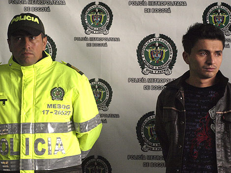 CANTANTE Y SICARIO DE PROFESI�N