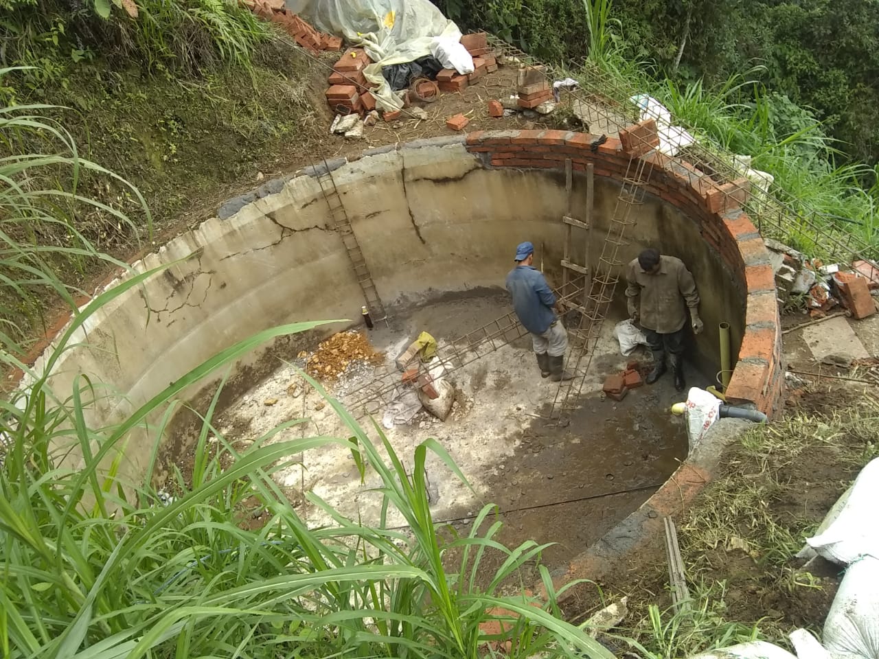 CONSTRUCCI�N DE OBRAS PARA EL MEJORAMIENTO DEL ACUEDUCTO VEREDA EL SILENCIO