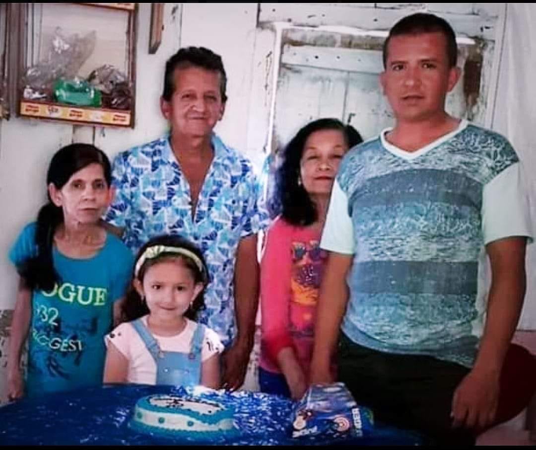 DERRUMBE VIAL DESTRUYO LA CASA DE �NGEL ZULUAGA