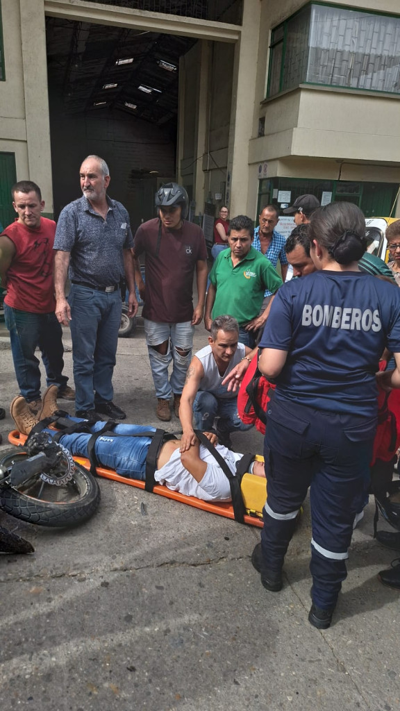  ACCIDENTE QUE INVOLUCRA TRES VEH�CULOS