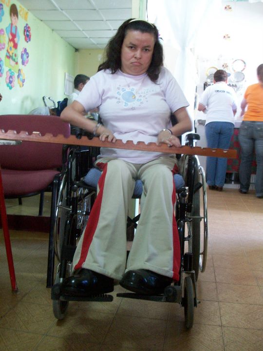 FUNDACI�N VANNESA RECIBE DONACIONES