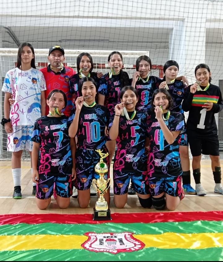 CAMPEONAS DEPARTAMENTALES FURSAL PREJUVENIL FEMENINO