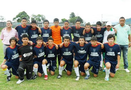 SEMENOR CELEBR� EN EL VERDUM