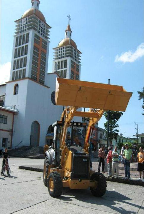 NUEVA RETROEXCAVADORA PARA SAMANA CALDAS 