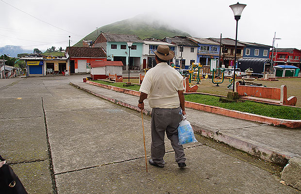 ATAQUE A FLORENCIA CALDAS