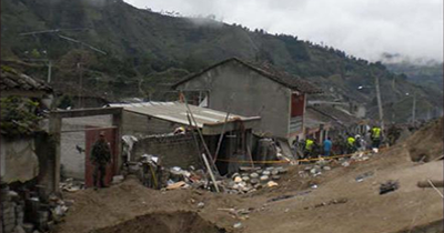 TRES MUERTOS DEJA DESLIZAMIENTO EN SAMAN�, CALDAS