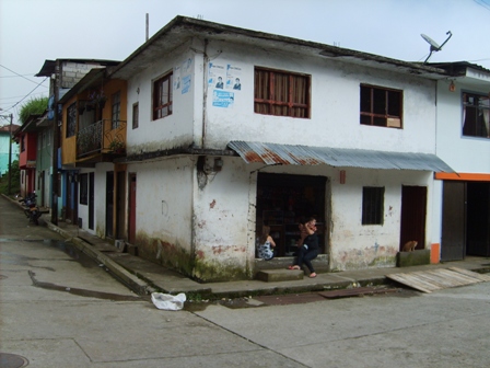 EMERGENCIA EN EL BARRIO LA LAGUNA