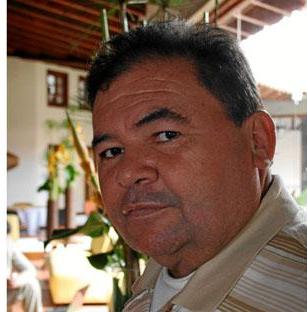 EXALCALDES, AL PARED�N