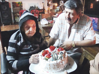 CARMEN CUMPLI� 102 A�OS DE VIDA