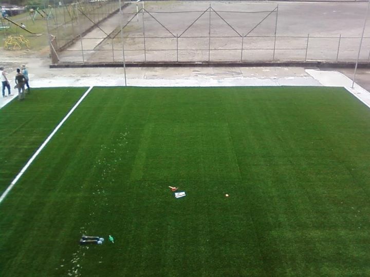 CANCHA SINTETICA POLIDEPORTIVO SAMAN�