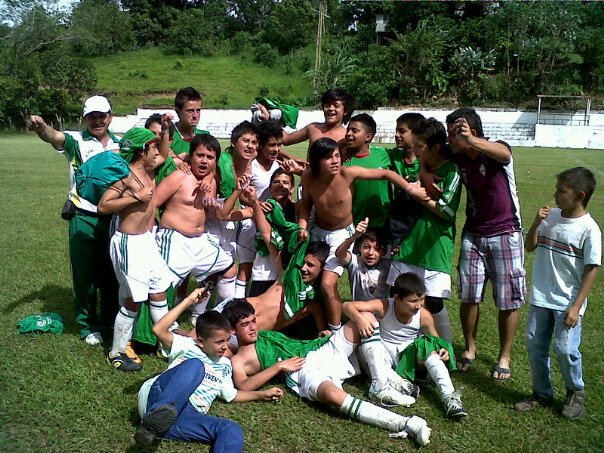 CHINCHIN� Y SAMAN�, FINALISTAS EN F�TBOL INTERCOLEGIADO