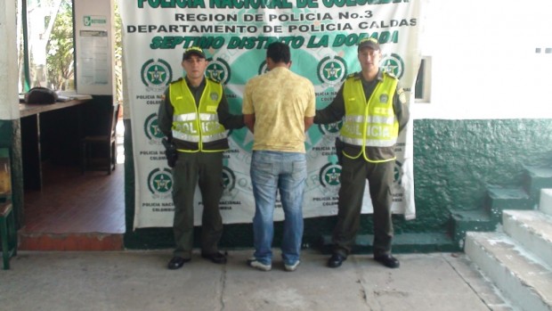 EL NEGRO, HURTABA VEH�CULOS